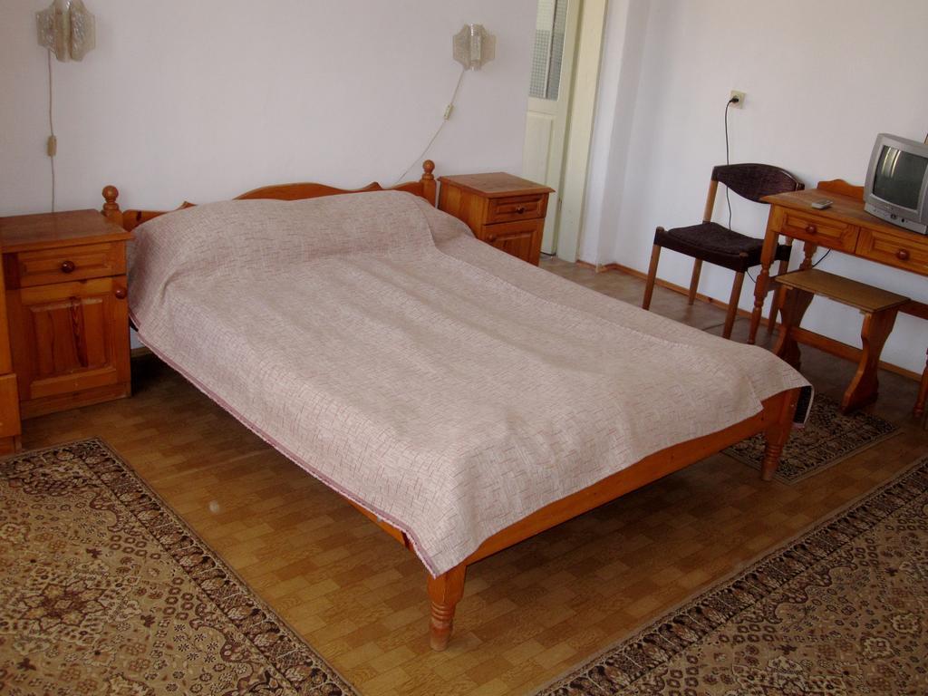 Guest Rooms Metaksinovi チェペラレ 部屋 写真