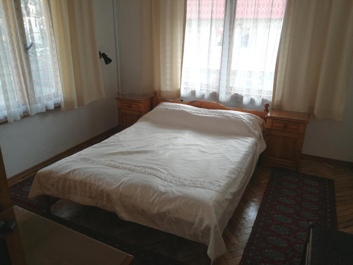 Guest Rooms Metaksinovi チェペラレ エクステリア 写真