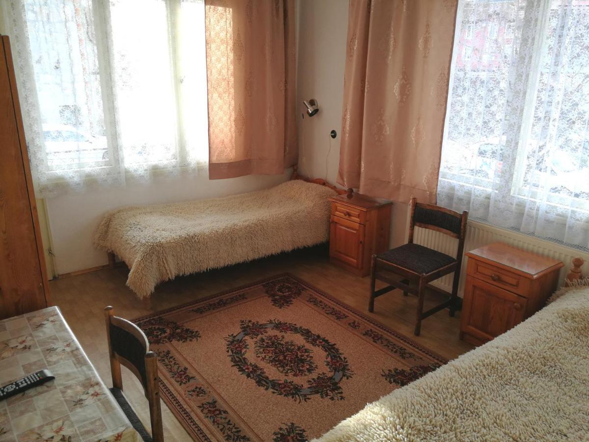Guest Rooms Metaksinovi チェペラレ エクステリア 写真