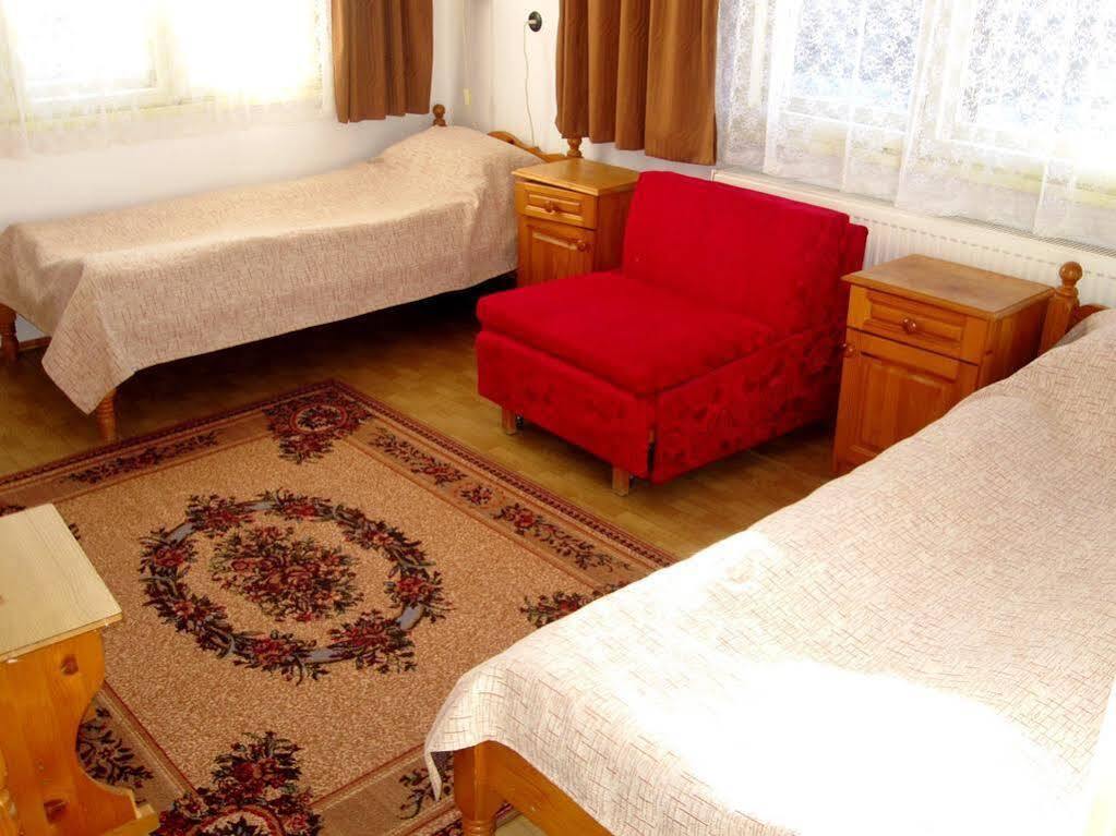 Guest Rooms Metaksinovi チェペラレ エクステリア 写真