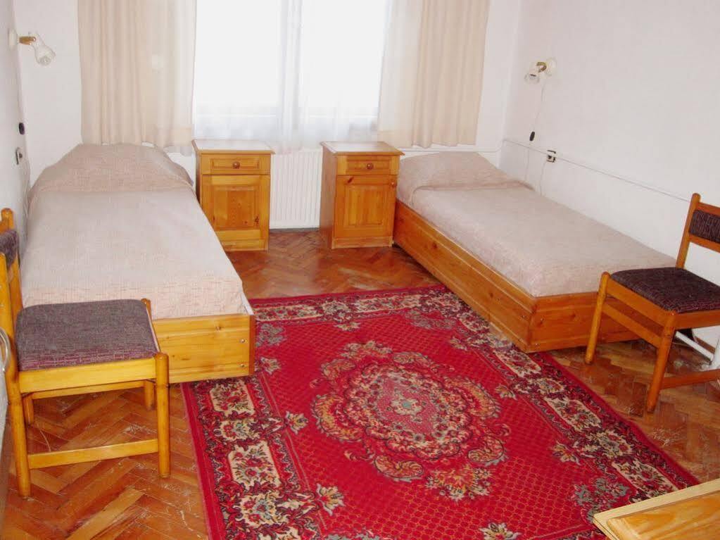 Guest Rooms Metaksinovi チェペラレ エクステリア 写真